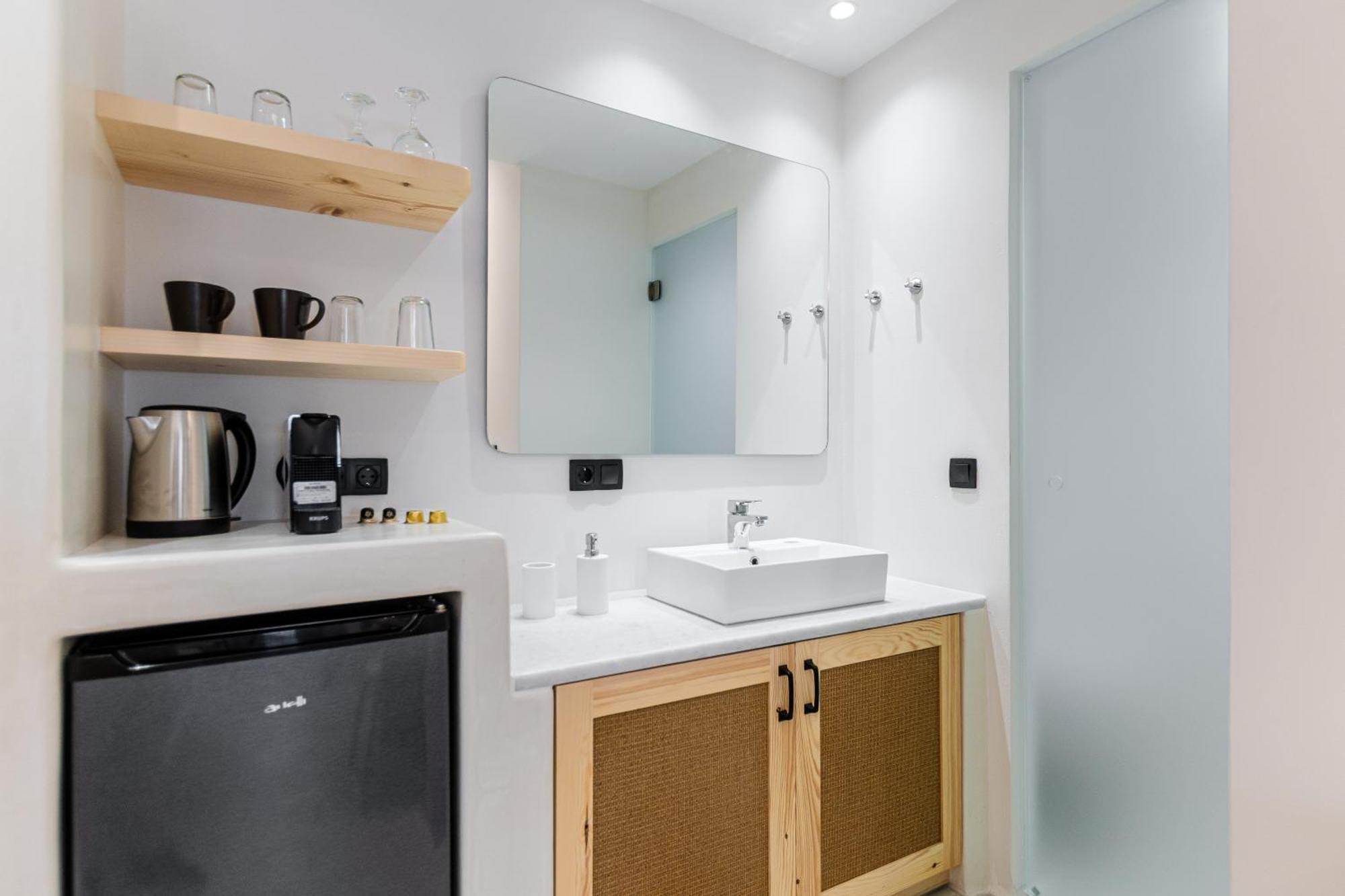 Adama'S Suites Naxos City Rom bilde